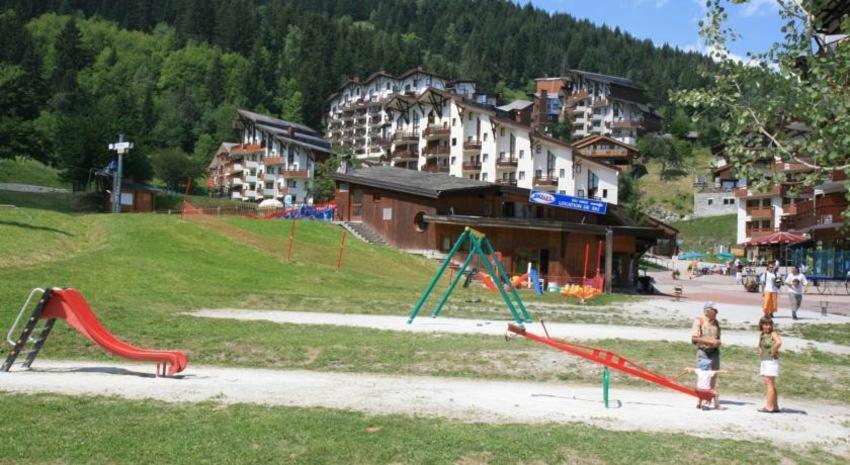 La Tania La Saboia Sleep 8 Private Sauna Lounge Dining 2 Bathrooms Kitchen 2 Balconies Ski In Out Exterior photo